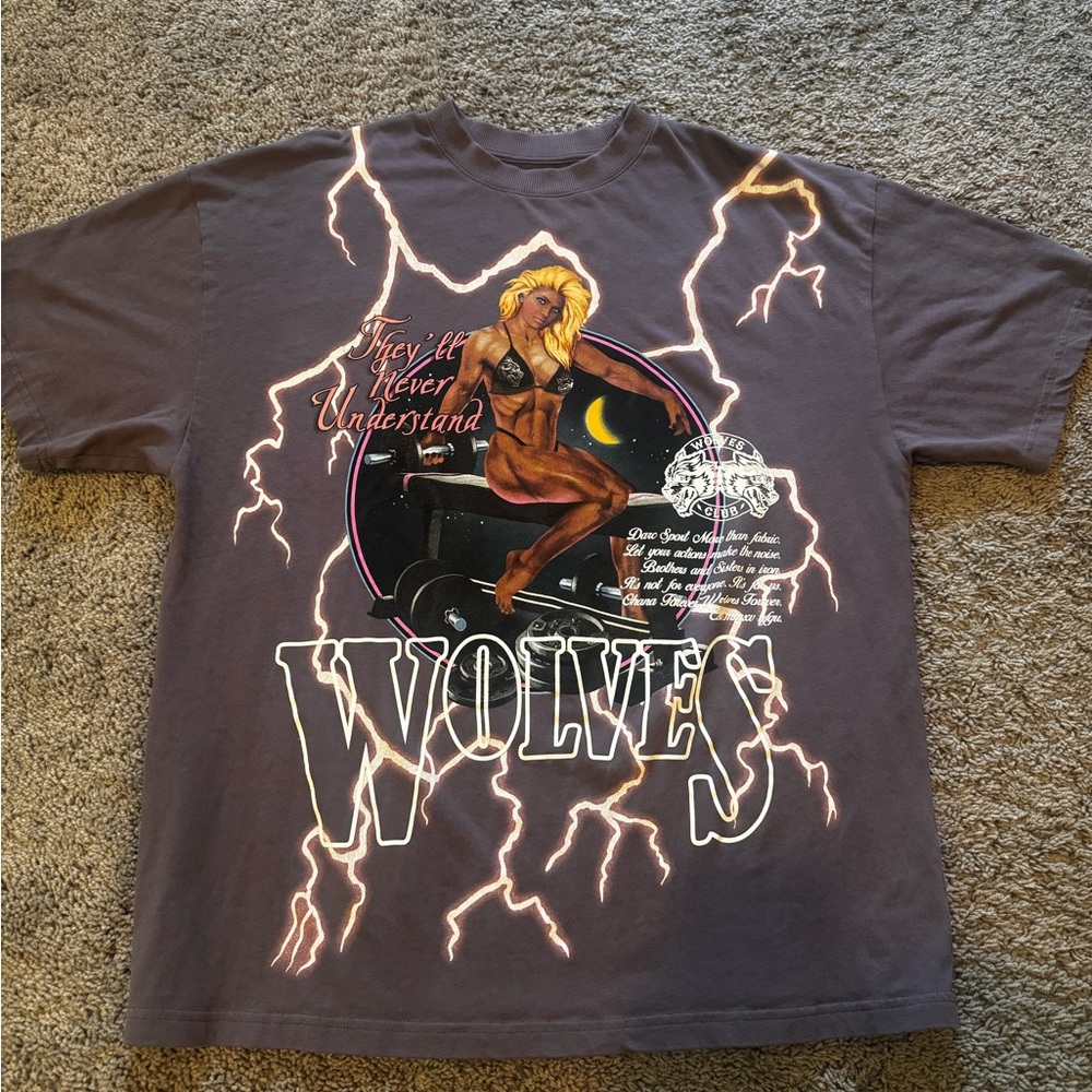 Darc Sport Wolves Graphic Tee with Lightning purple bodybuilding club sz L